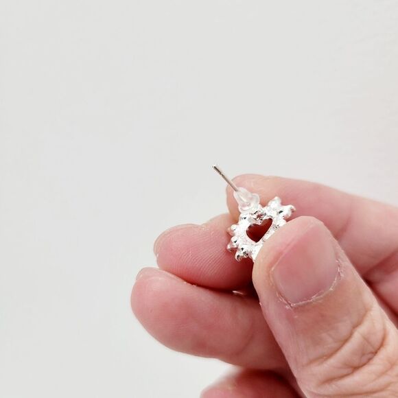 2/$20 Brand New Silver Rhinestone Heart Earrings - Picture 4 of 6